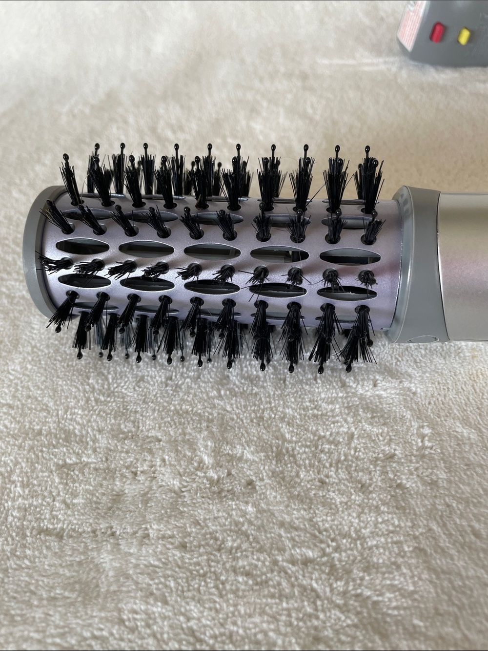 John Frieda Silver and Purple Hot Air Styling Brush - Volumizing Blowout Tool - Picture 4 of 4